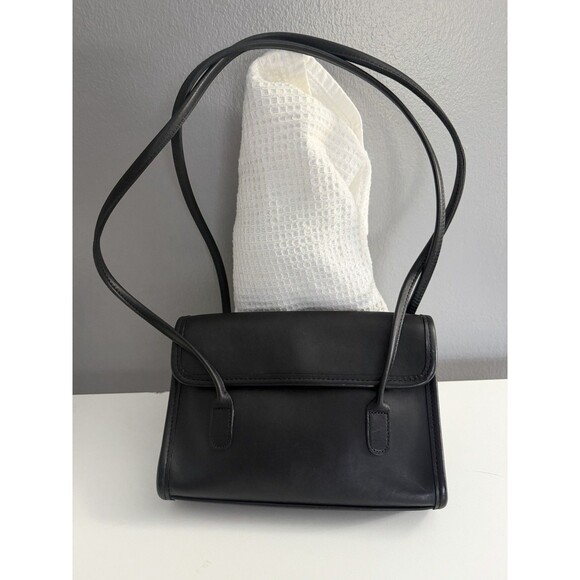 Coach Handbags - Rare Vintage Coach Black Leather Laurie Double Strap Flap Shoulder Bag 9032